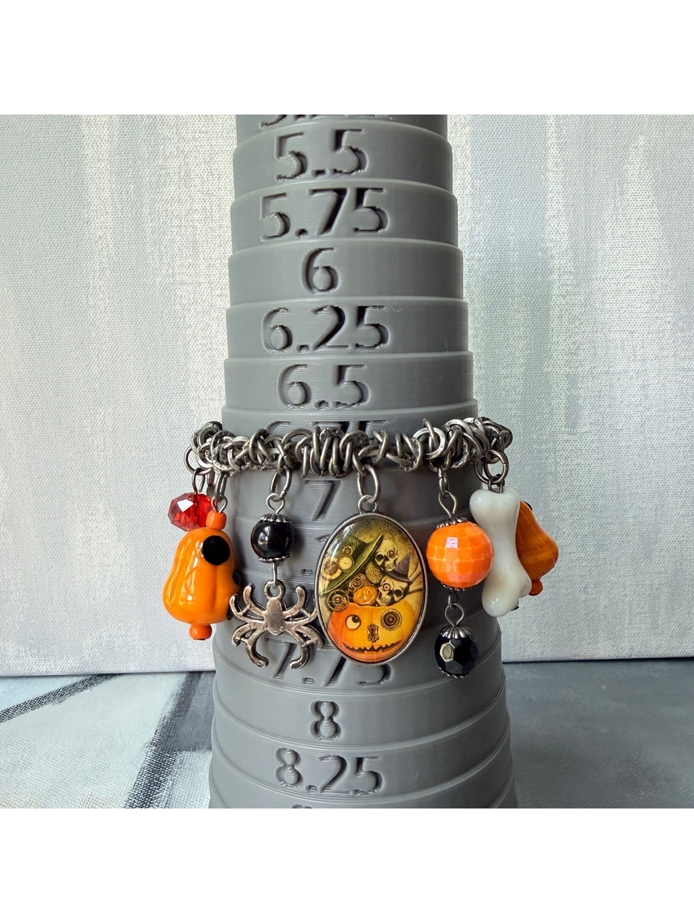 Vintage Halloween Charm Stretch Bracelet Pumpkin Ghost Spider 6.75"-9โ ๐ - Picture 5 of 5